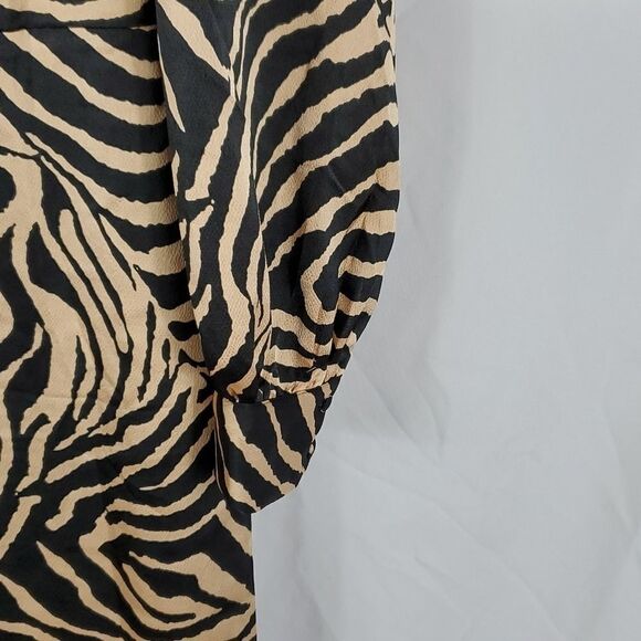 NWT Chelsea28 Zebra Print Long Sleeves Midi Dress - Small - Picture 6 of 10